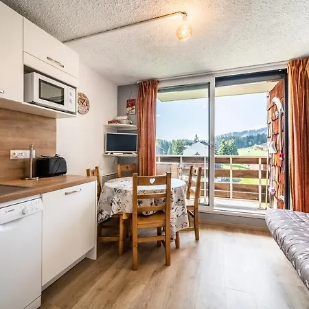 Les Pralyssimes Hotel *